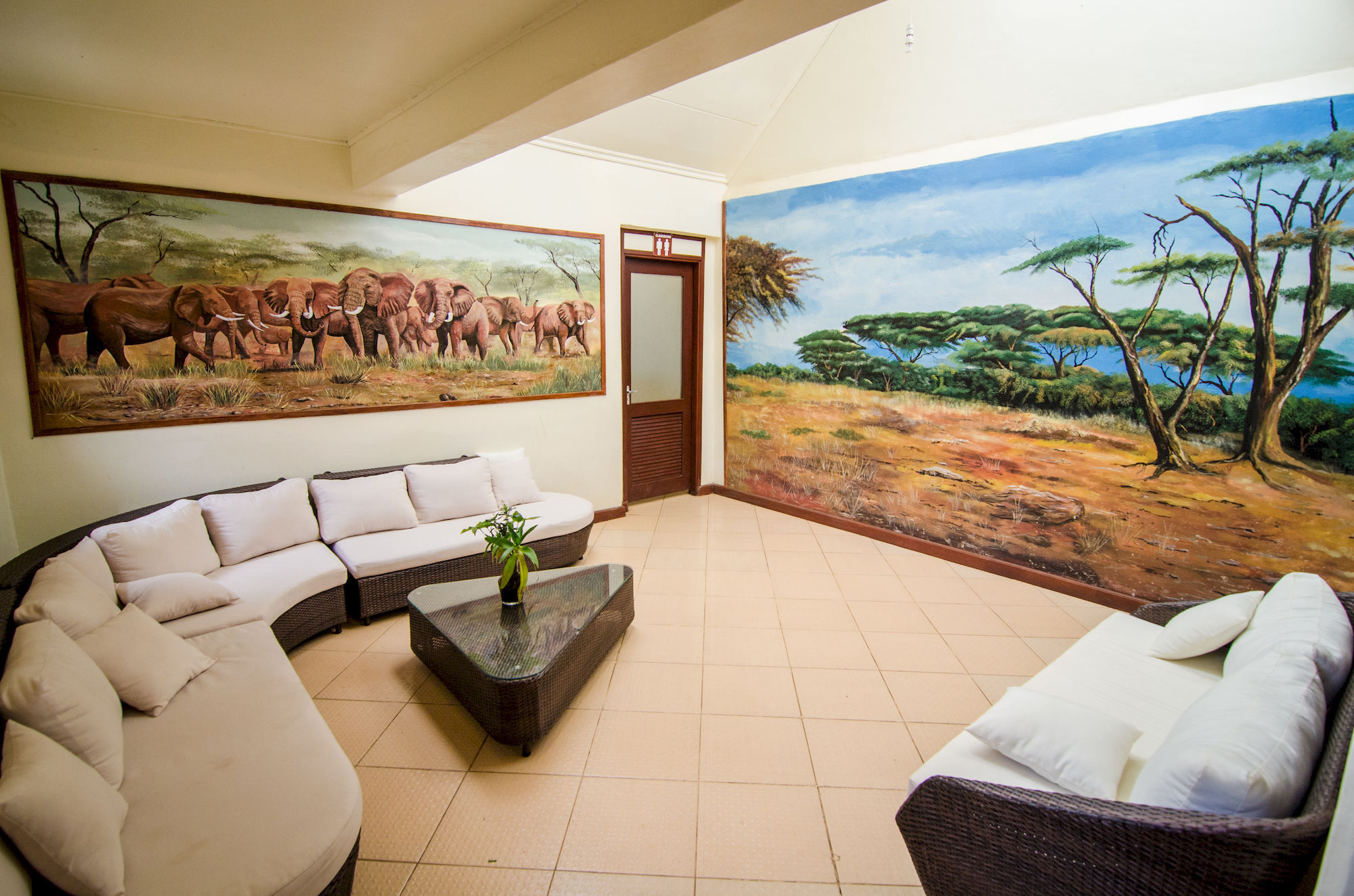 Sentrim Mara Game Lodge Ololaimutiek Kültér fotó