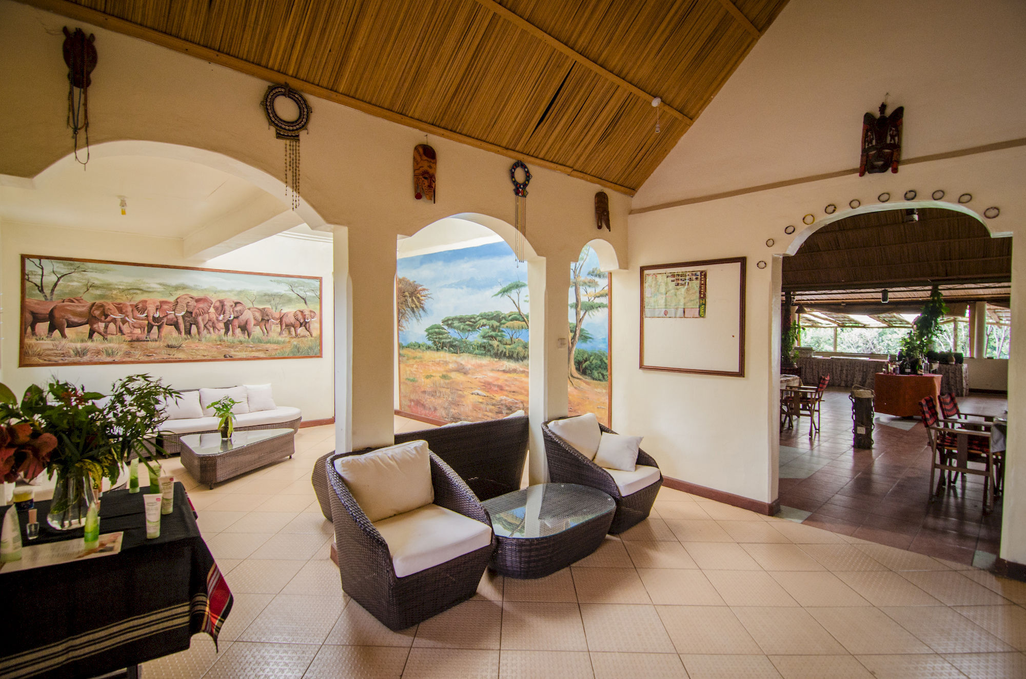 Sentrim Mara Game Lodge Ololaimutiek Kültér fotó